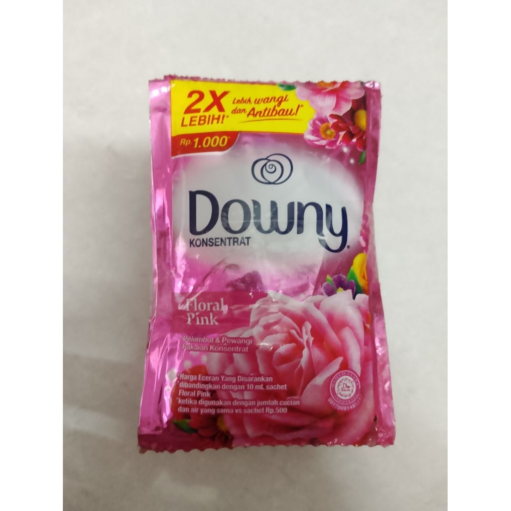 Downy Pewangi Sachet 1.000an Floral Pink
