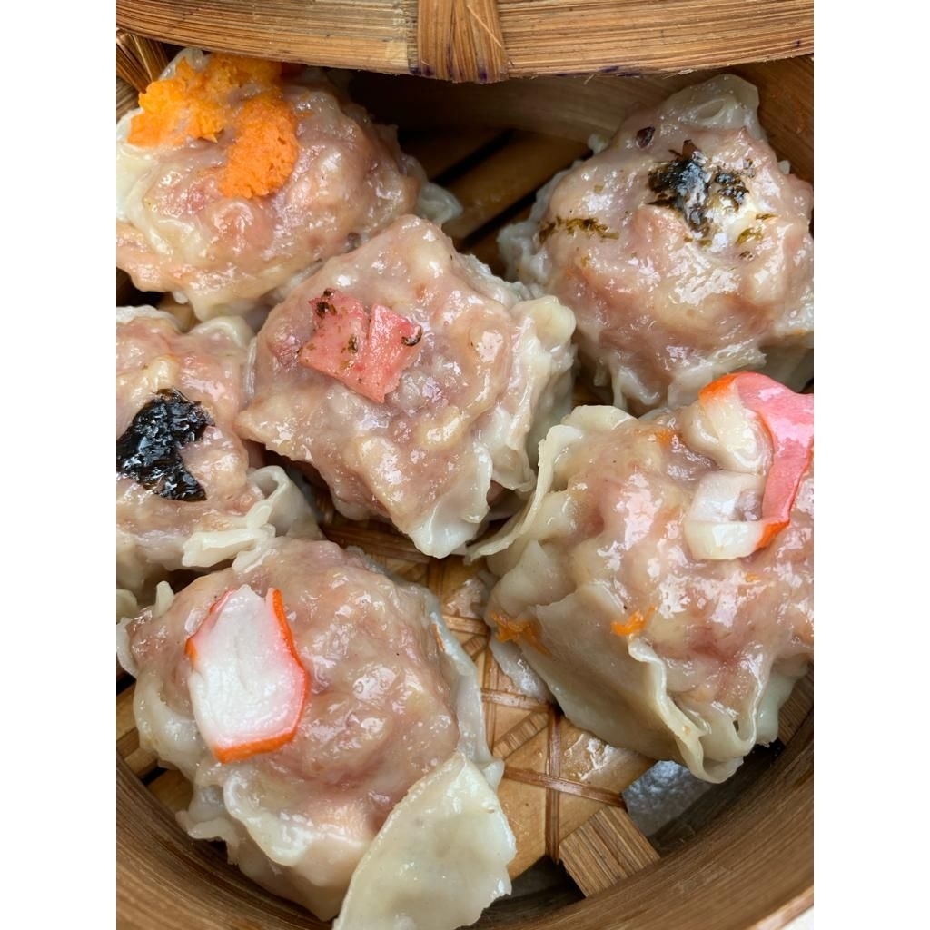 

Dimsum kukus premium isi 100 pcs dengan chilli oil 200 ml