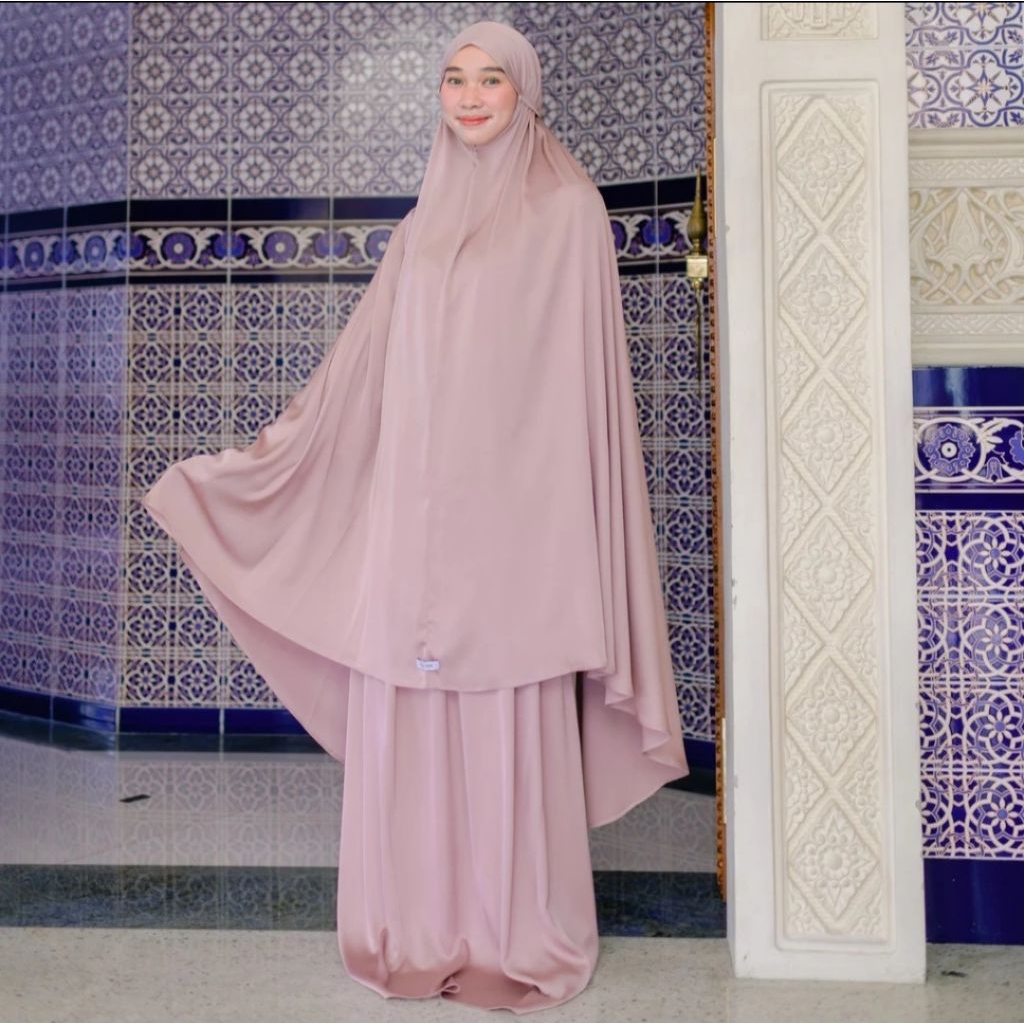 Preloved Mukena Satin Silk Lozy Hijab "ROSE GOLD"