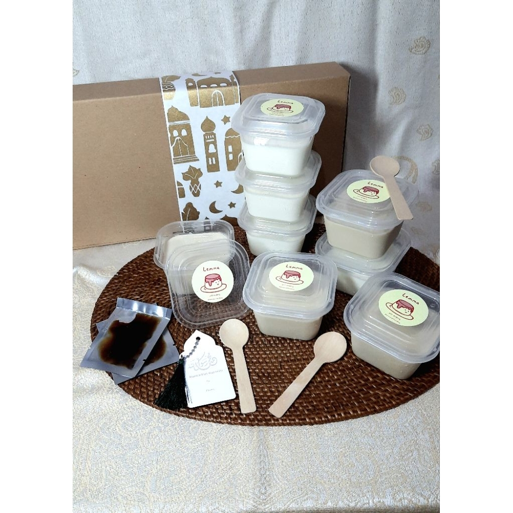 

PO 1 hari Hampers Pannacotta isi 8