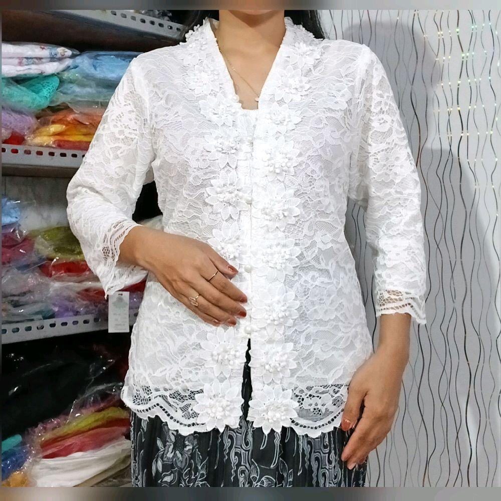 Atasan Kebaya Bunga Bordir Timbul Cantik