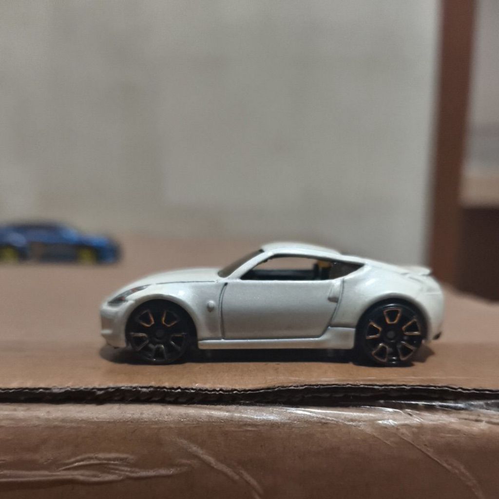 Hotwheels Nissan 370z Putih Faster Than Ever FTE 2011 hot wheels