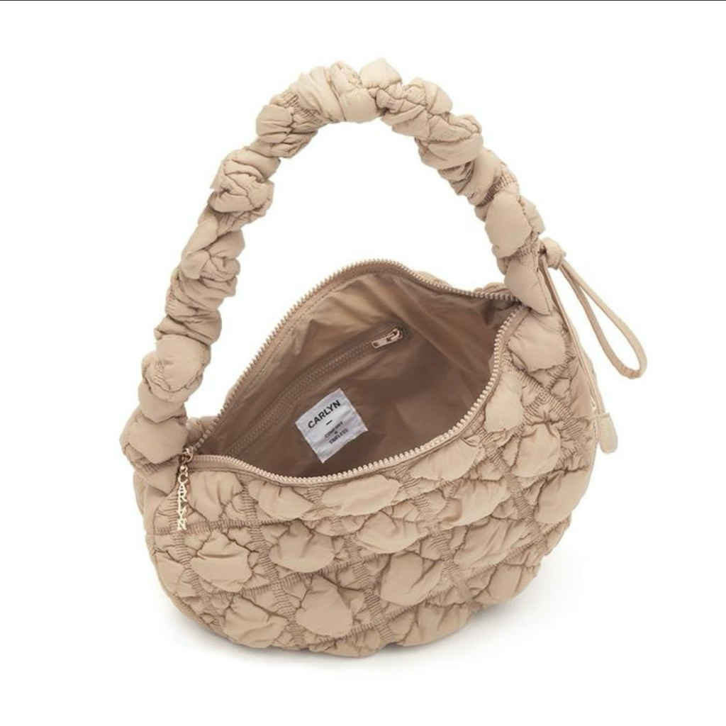 carlyn cozy bag