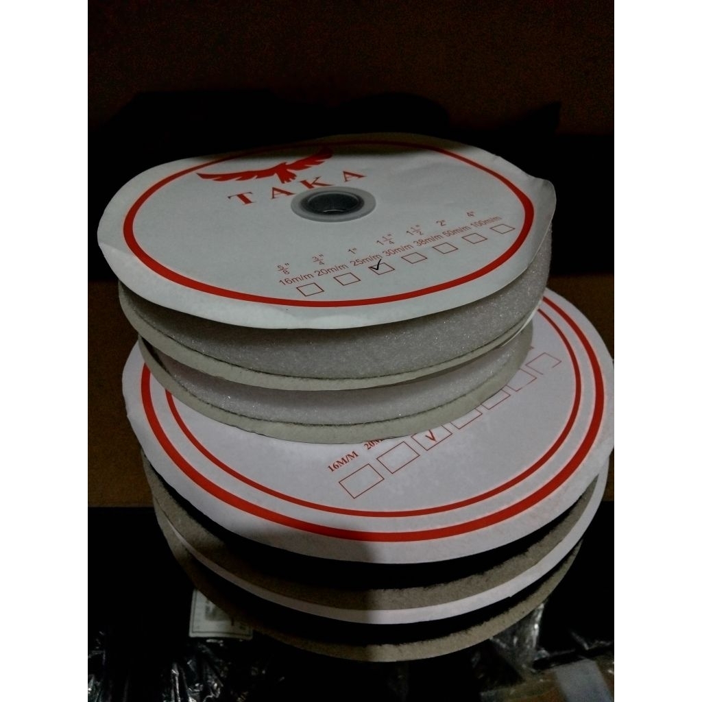velcro/ perekat lebar 2,5 cm