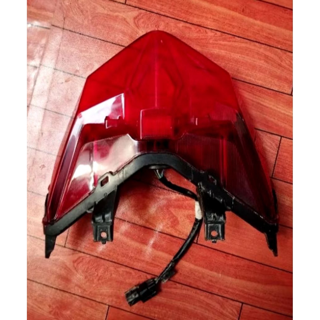 rekdetor satu set lampu stop belakang Honda Vario 125 LED new 150 LED new original copotan