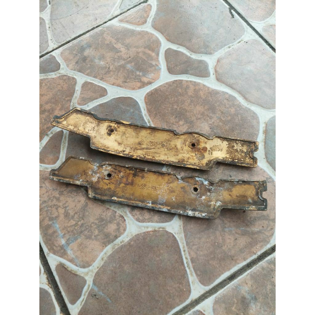 EMBLEM TANGKI Gl100/CB k5 original copotan