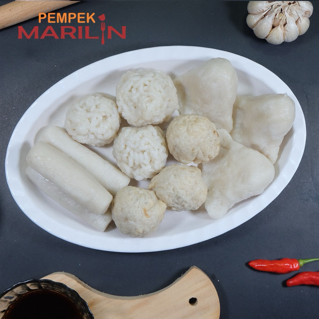 

Pempek Palembang Paket 30 Pcs Pempek Campur + Cuko
