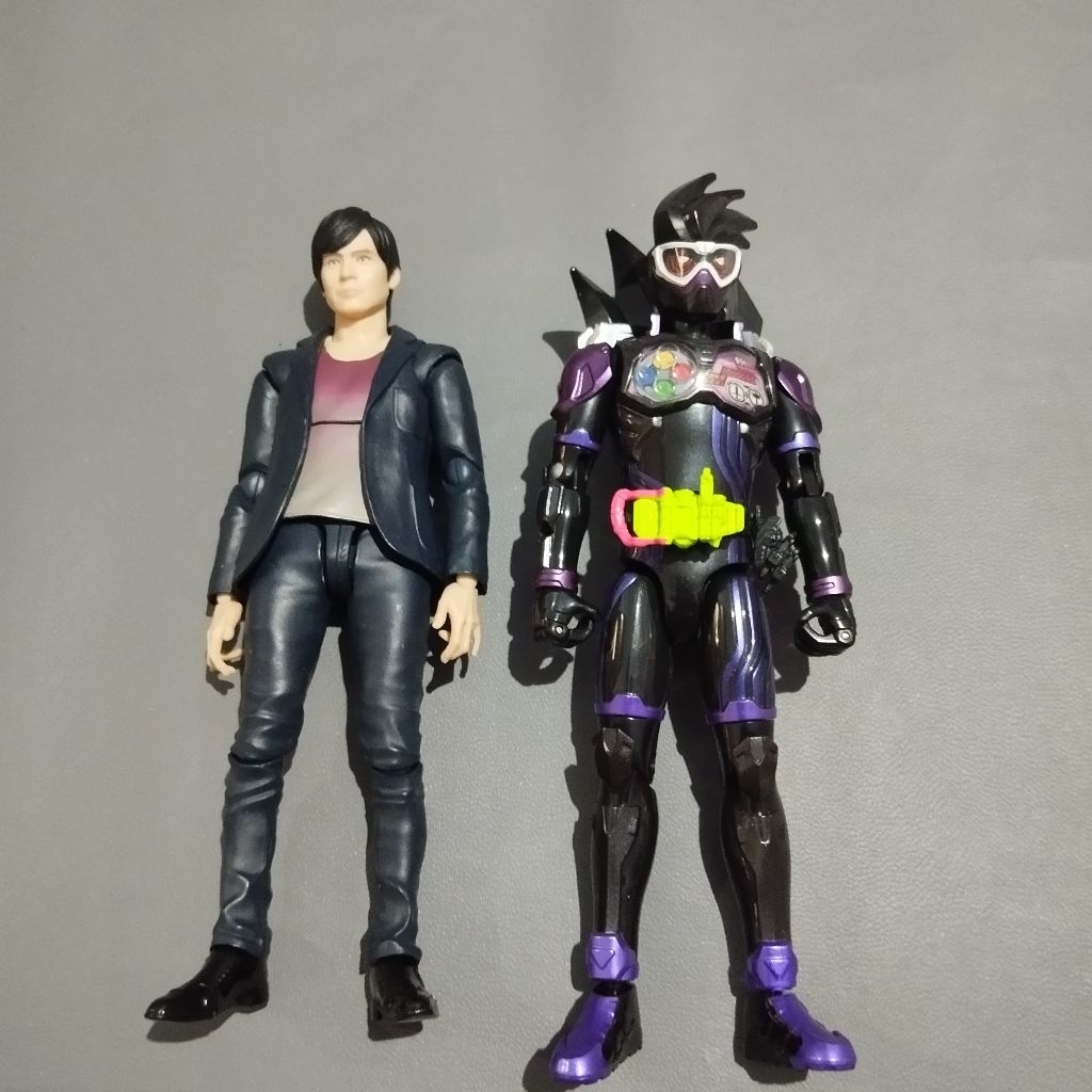 SHF NEW DAN A KUROTO (Sorrow & fun) + LVUR04 Kamen Rider GENM original BANDAI