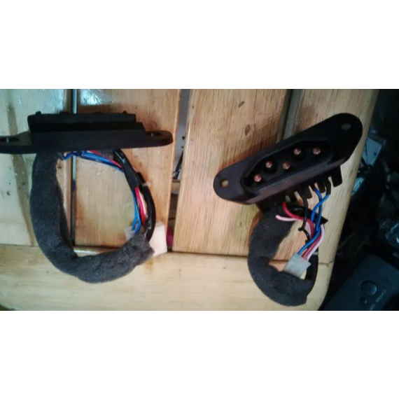 Door Switch/Switch Pintu Tengah Daihatsu Grand Max Luxio 1Set Original Kode Br08