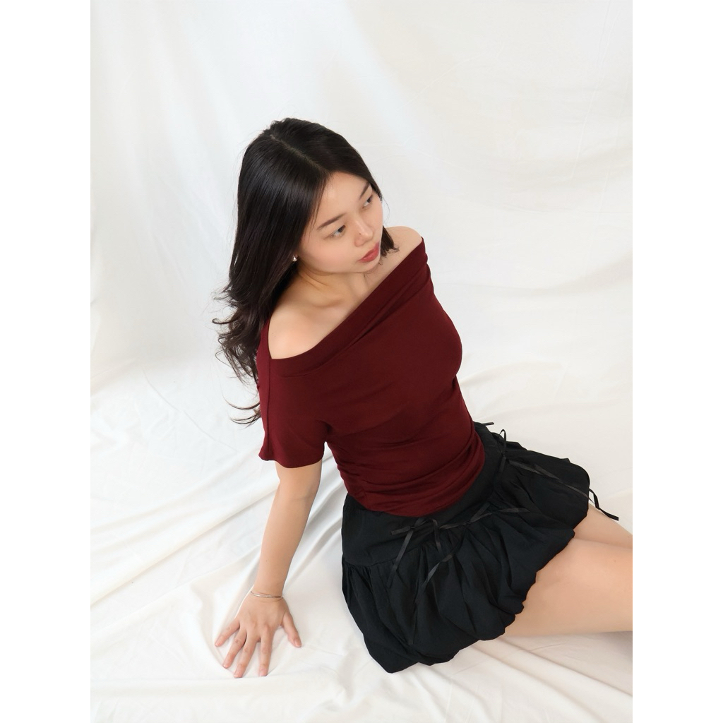 Issa top - off shoulder shirt / one shoulder top / kaos sabrina