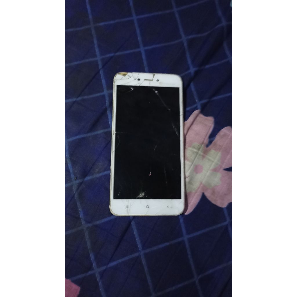 Redmi 4A Second – Murah, RAM 2GB, Layar Lecet Tapi Tetap OK