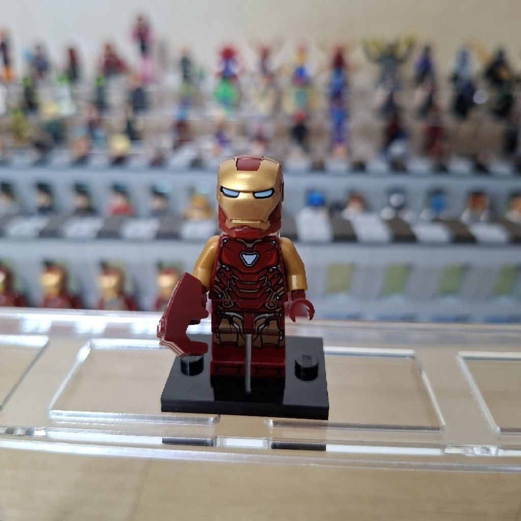 Lego Minifigure Iron Man - Mark 85 Armor, Small Helmet Visor SH0573