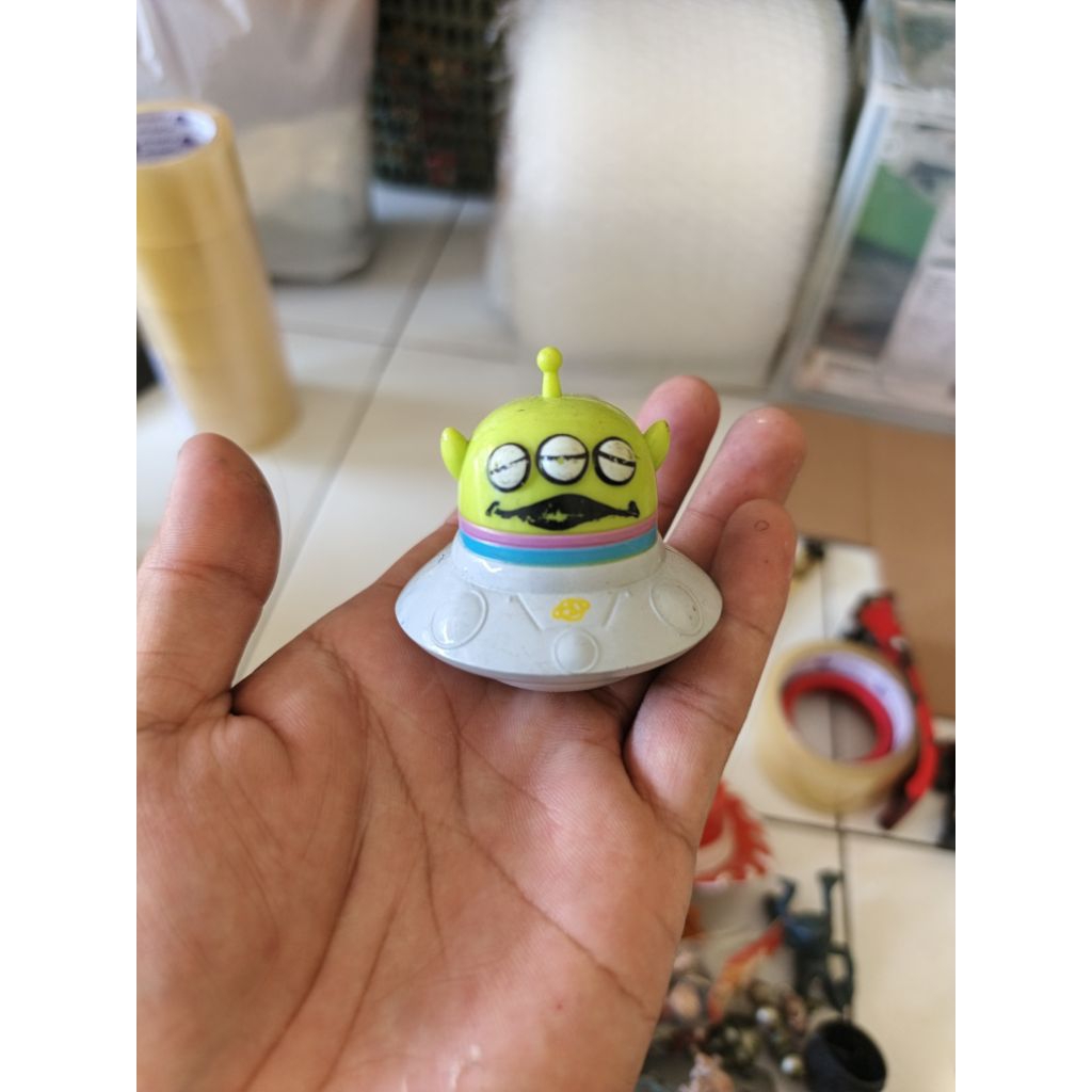 figure alien toy story pesawat ufo