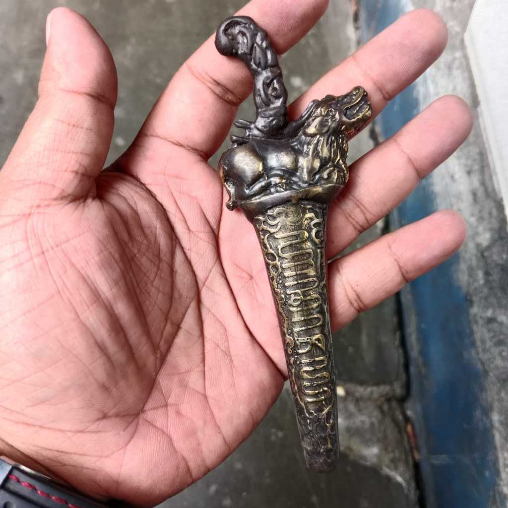 Koleksi Patung Tokoh Pewayangan Warangka Macan Warna Hitam