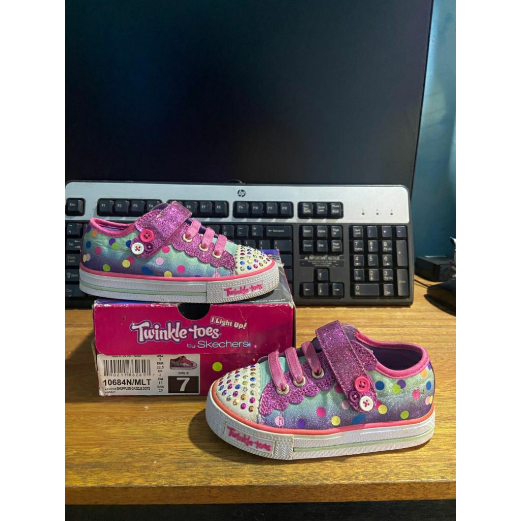 PL sepatu anak skecher twinkle toes