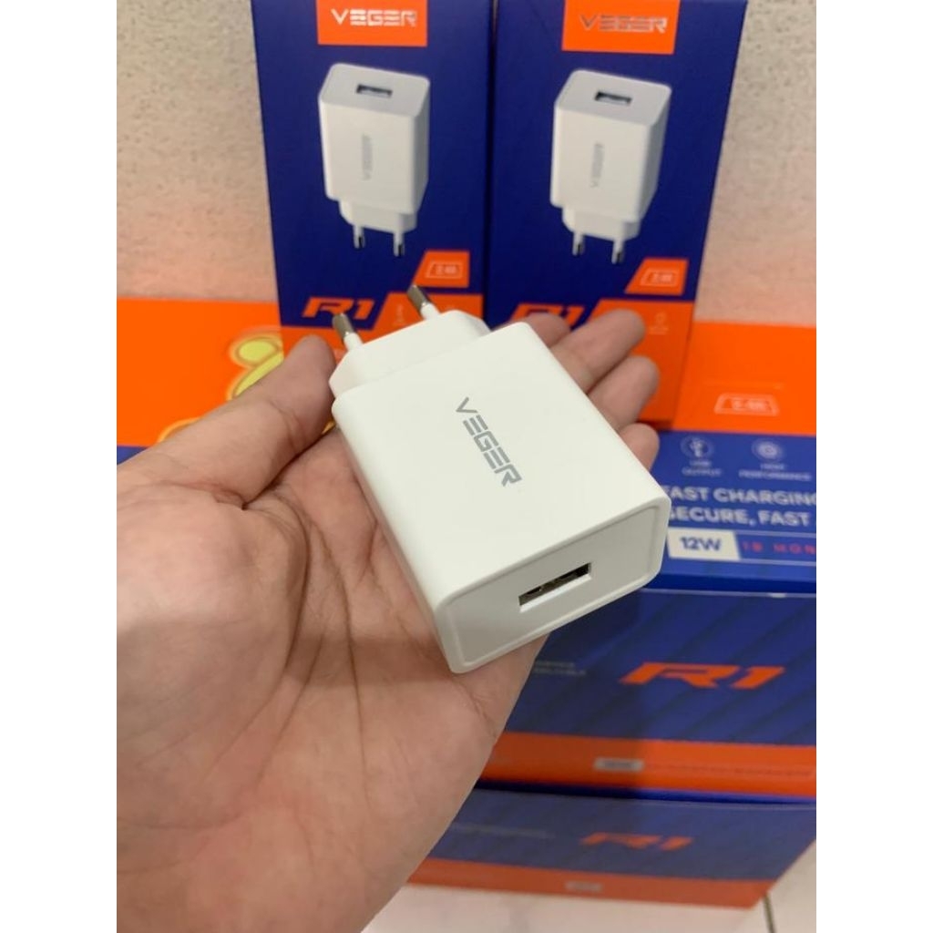 BATOK CHARGER VEGER R1 / TRAVEL CHARGER VEGER R1 FAST CHARGING / FAST CHARGING 2.4A 12W