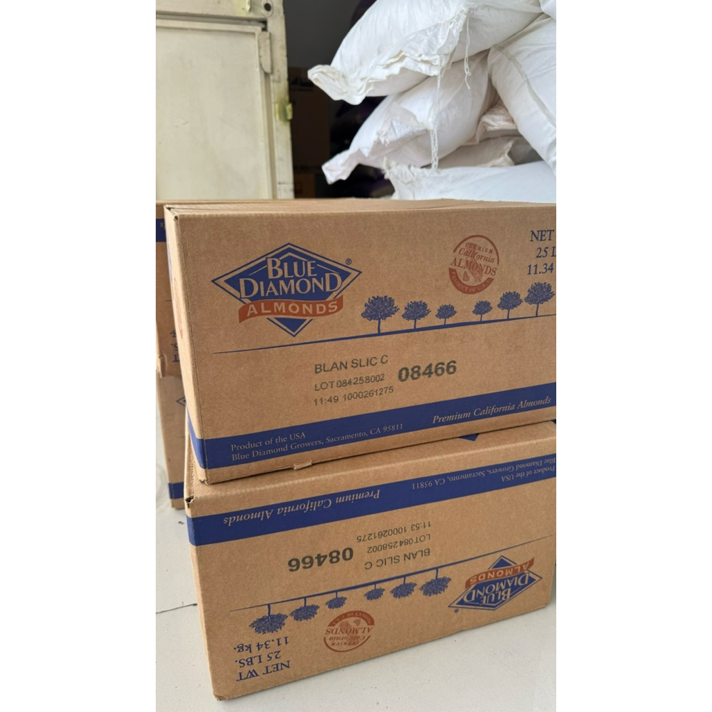 

Almond Slice Bluediamond 1 dus / Almond Slice Mentah 11.34 kg