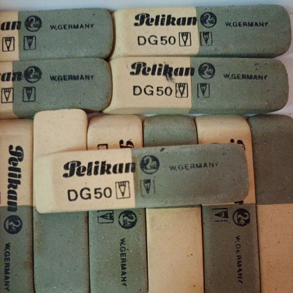 STIP PULPEN | PENGHAPUS PELIKAN DG-50 PUTIH ABU