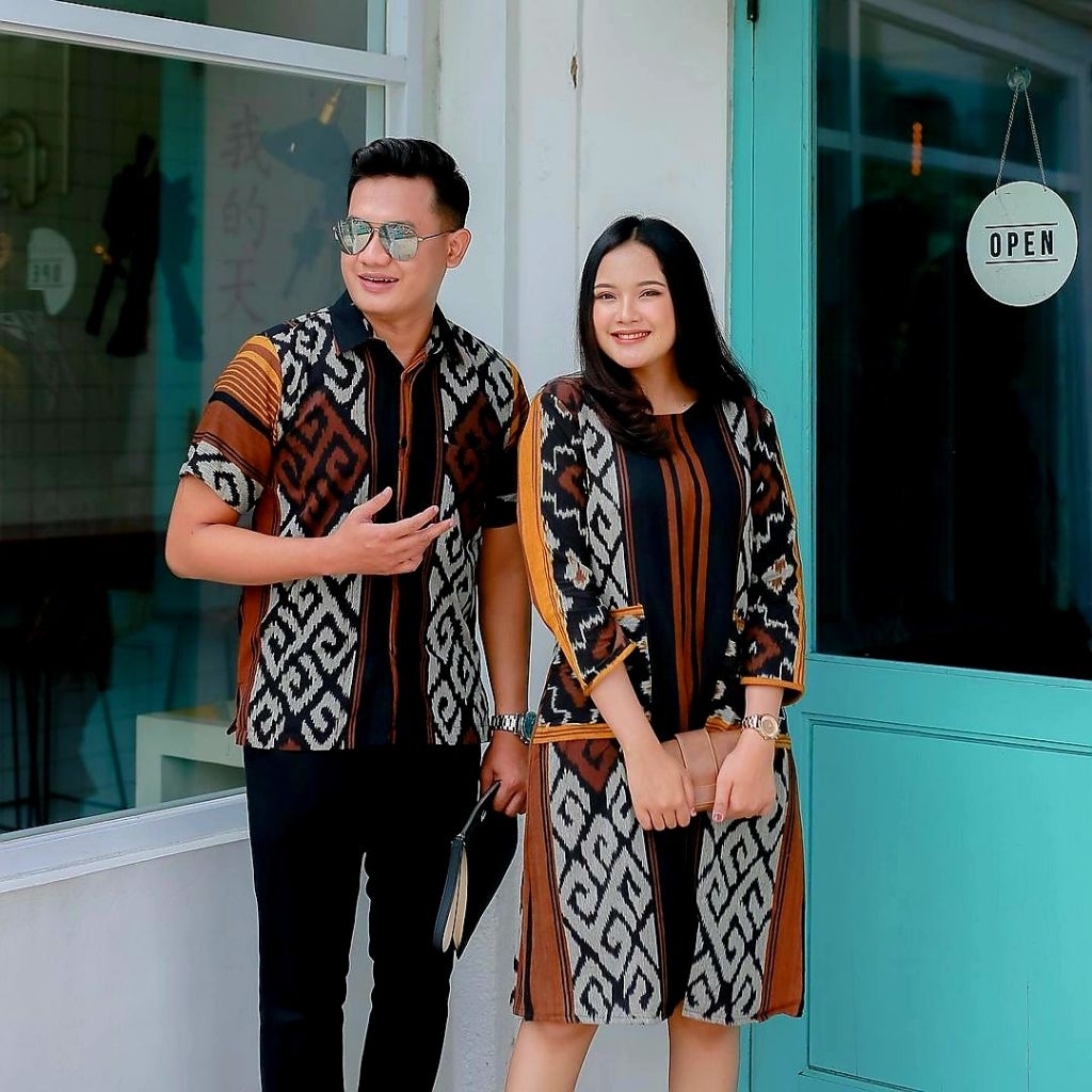 SET COUPLE TENUN TUNIK TENUN DAN KEMEJA TENUN LENGAN PENDEK MPTIF TORAJA NTT WARNA COKELAT