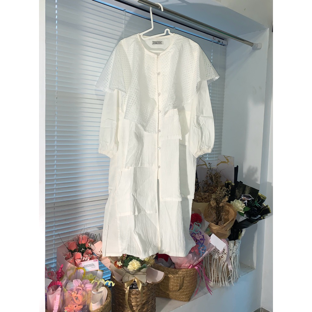 Preloved Baju Dress Putih Panjang Brukat Modis Mewah