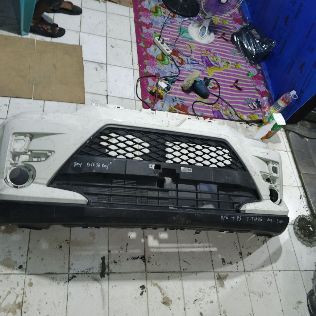 bumper depan Toyota raize