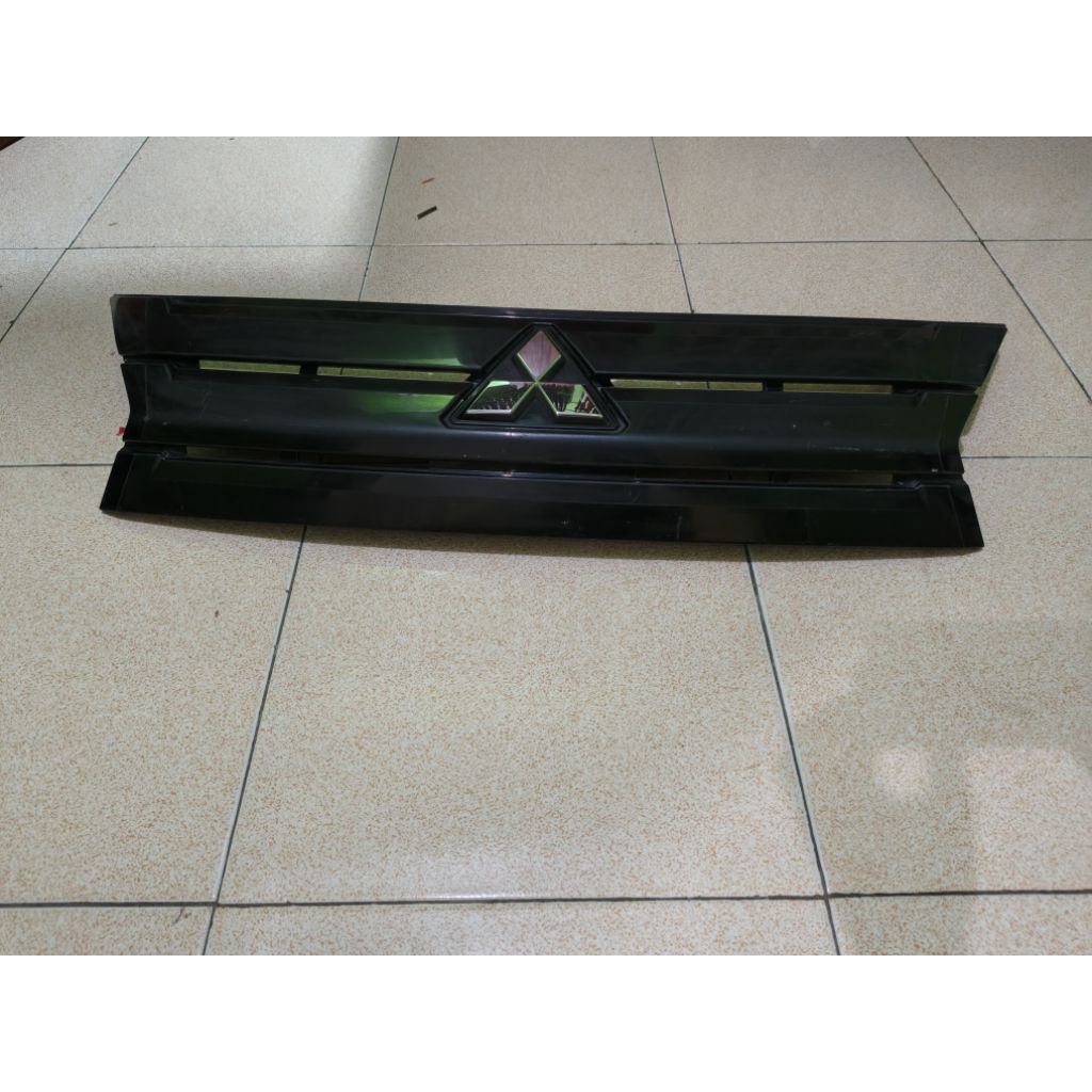 Grill Grill Depan NEW MITSUBISHI XPANDER original