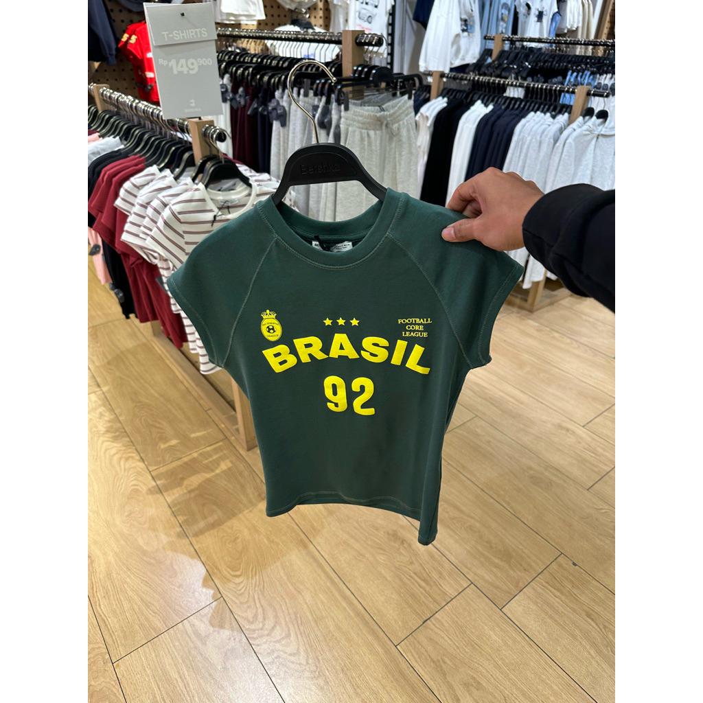 Tshirt BERSHKA CROP original store