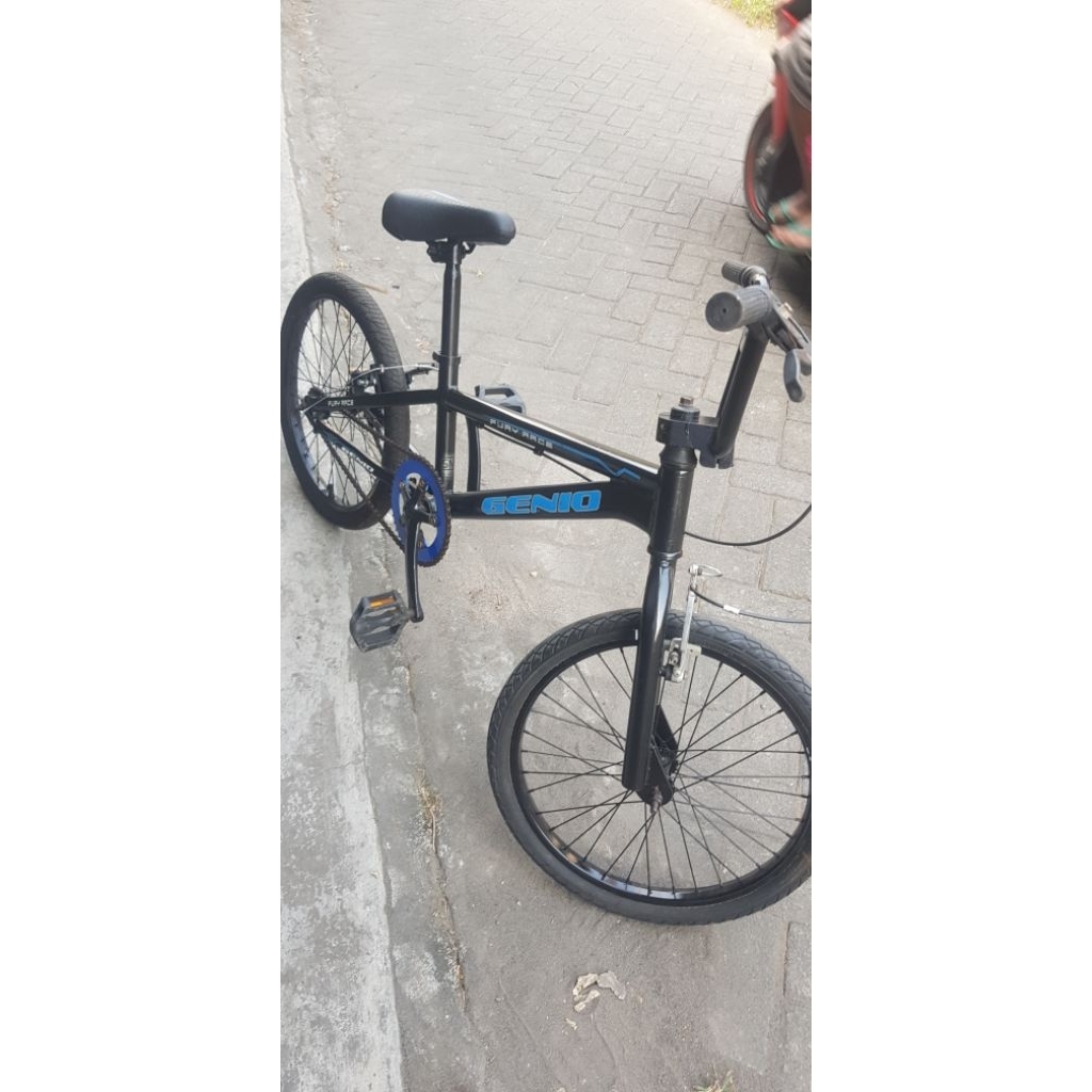 sepeda bmx 20  genio fury race