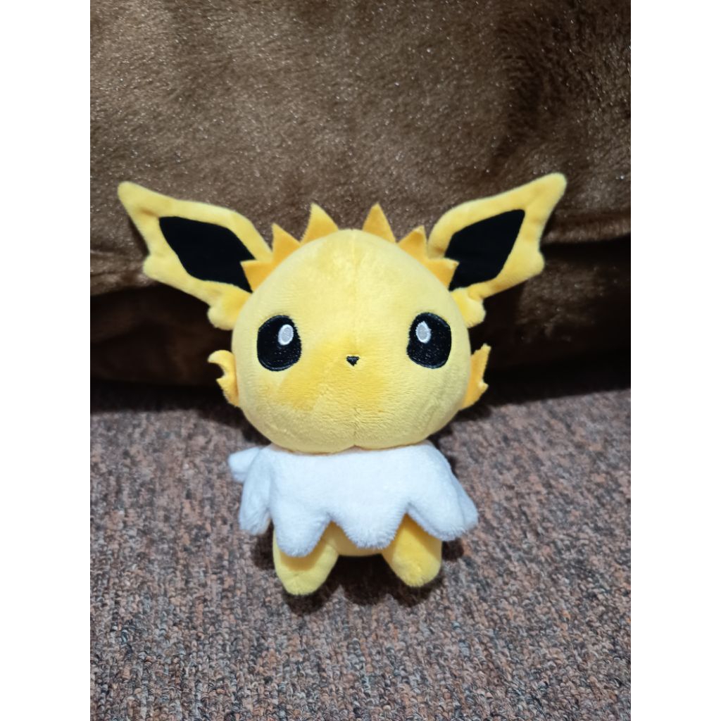 Boneka Pokemon Jolteon Pokedoll