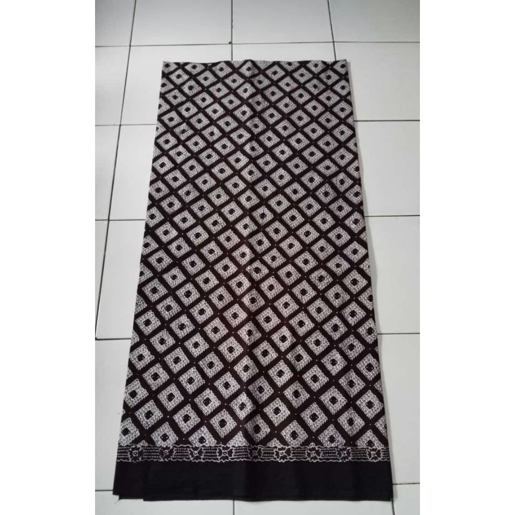 Kain Batik Tulis Asli Salem Brebesan Motif Klasik Sidomukti Ukel