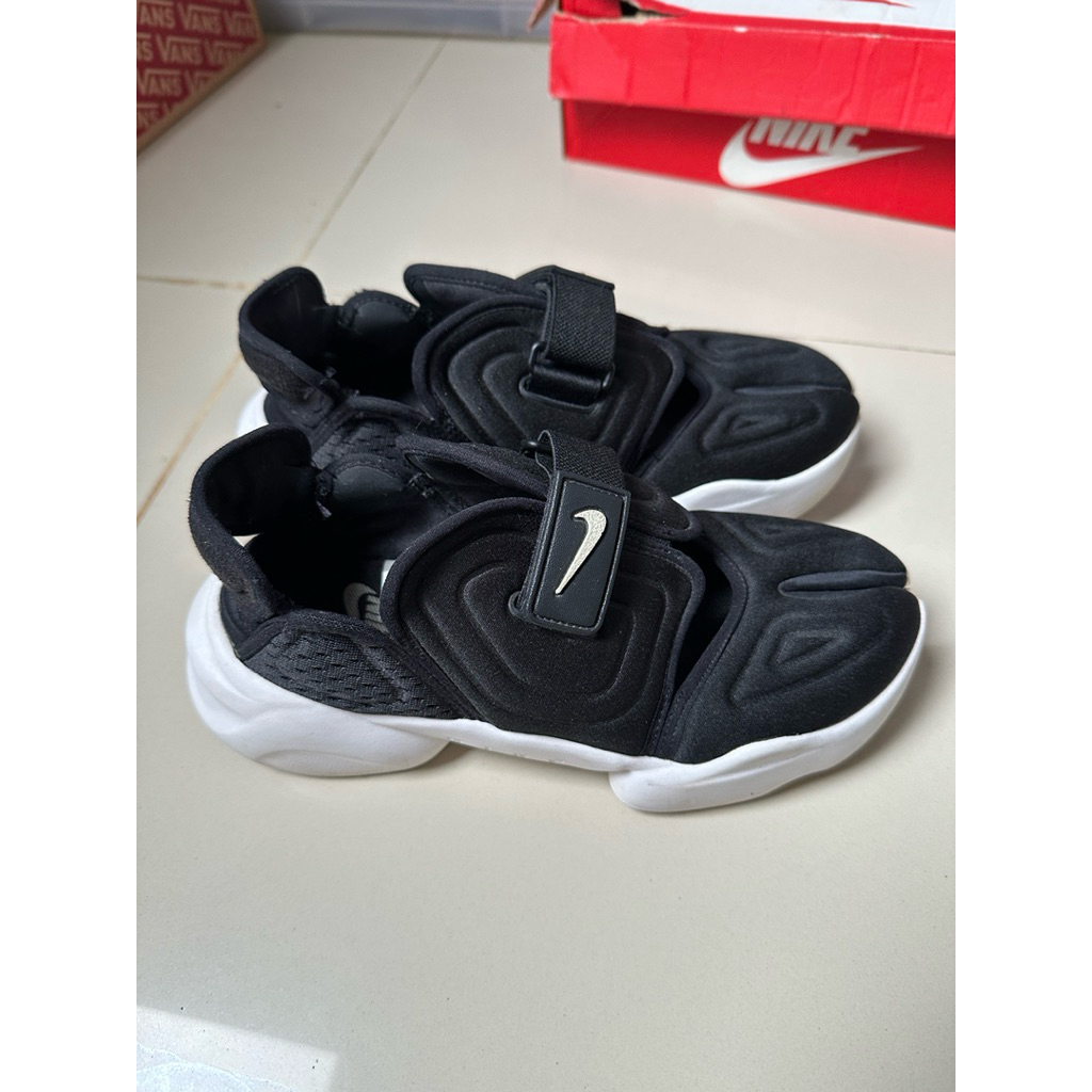 Preloved Nike Aqua Rift