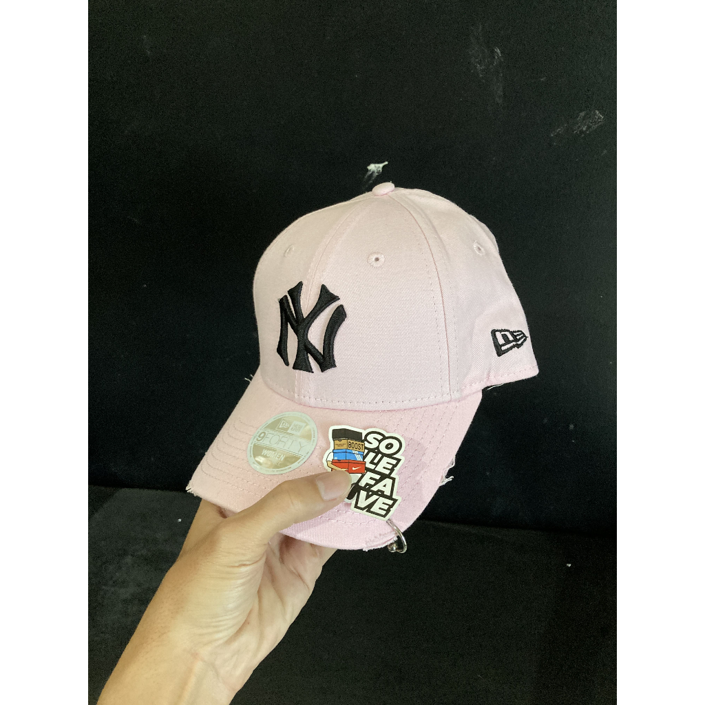 TOPI NE WOMEN 940 X MLB NY YANKEES DMOP DAMAGED SOFT PINK ORIGINAL NO BOX