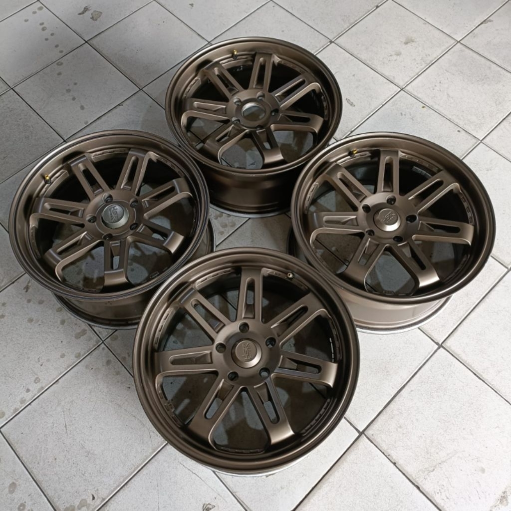 Velg Mobil Second HSR DAIMON Ring 17 Untuk X-Pander Innova Terios Rush Hrv Civic Camry Alphard