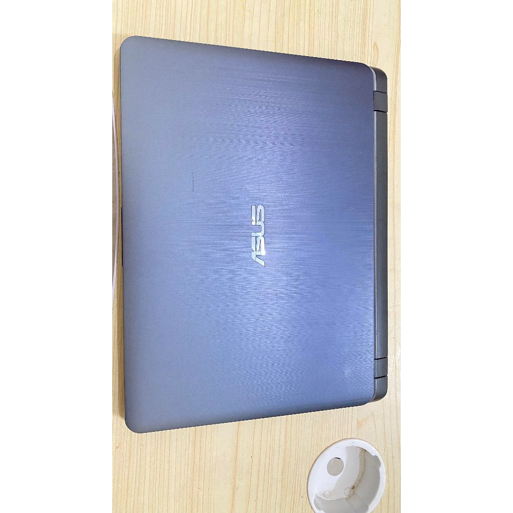 Laptop Asus A407M