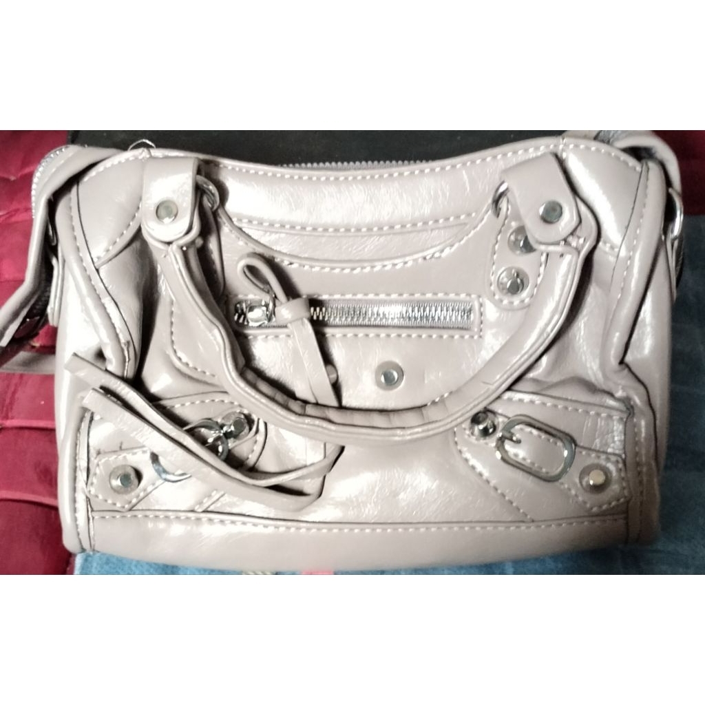 PL tas ala balenciaga