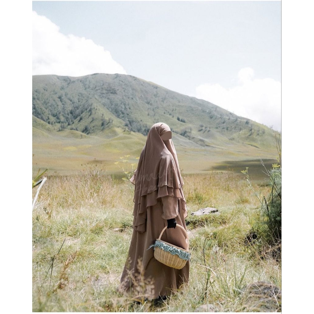 The Dress Og & FK Elmadina 1set (preloved)