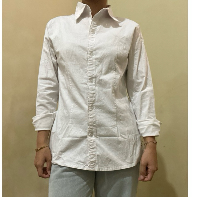 Preloved kemeja putihh slimfit