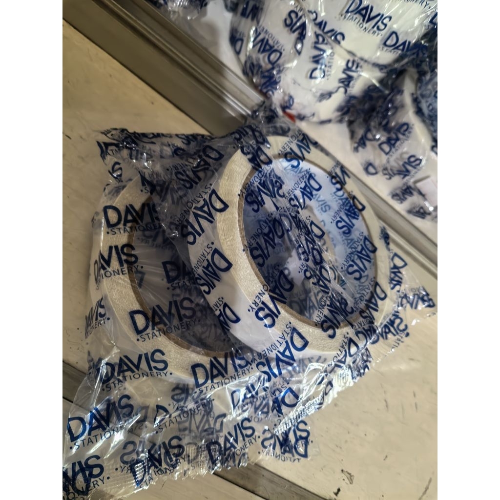 

Double tape Kertas Ukuran sedang (1pcs)