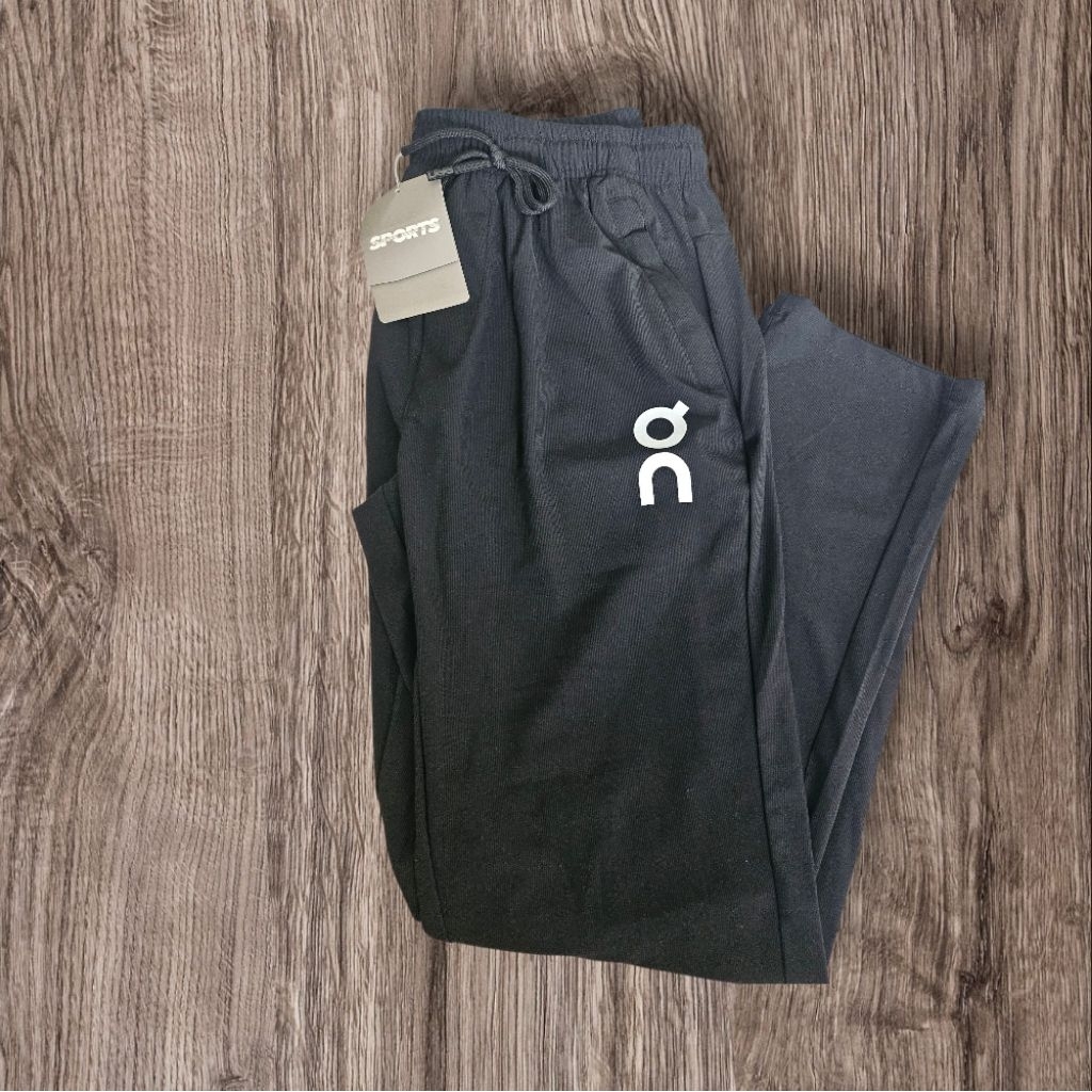 celana casual OC hitam