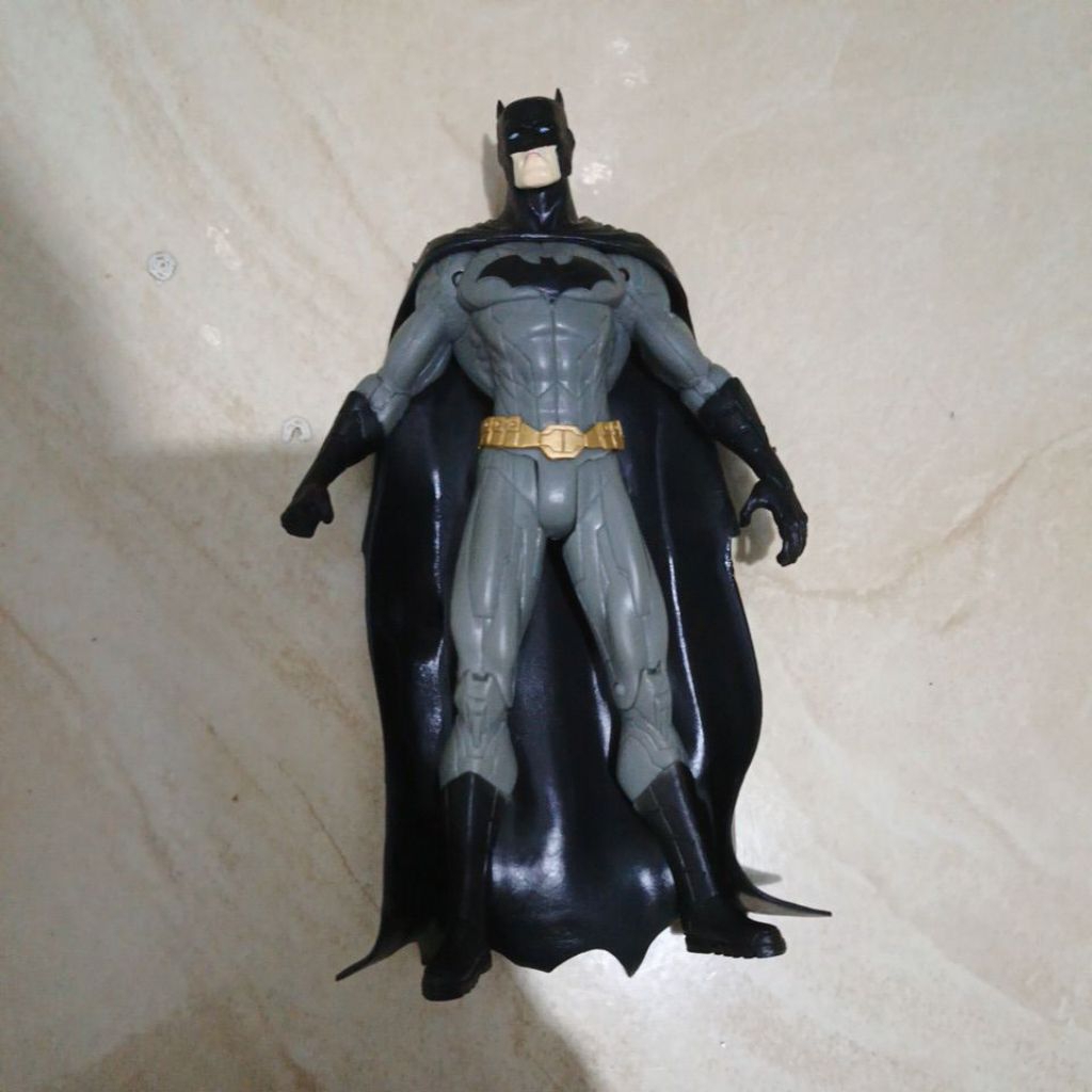 Mainan Action Figure Batman Dc