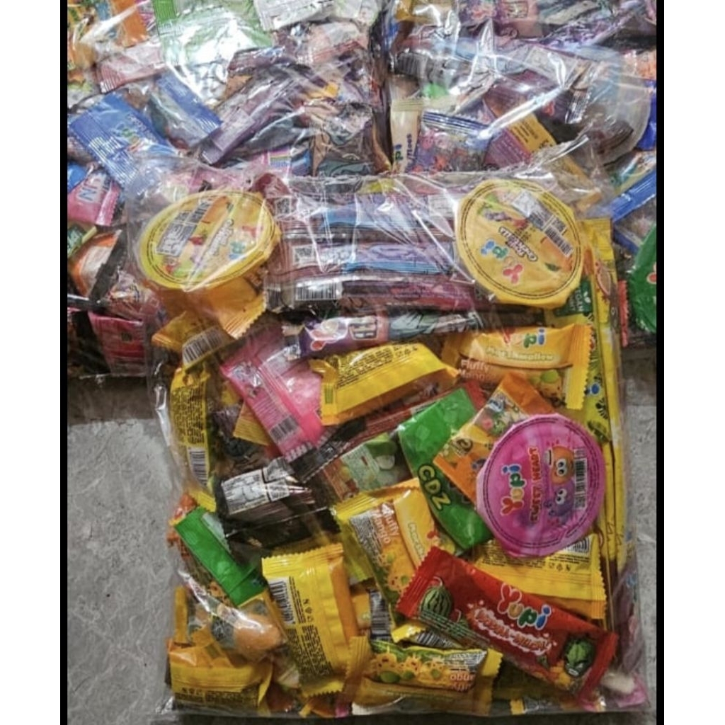 

yupi farian rendom ukuran 1kg