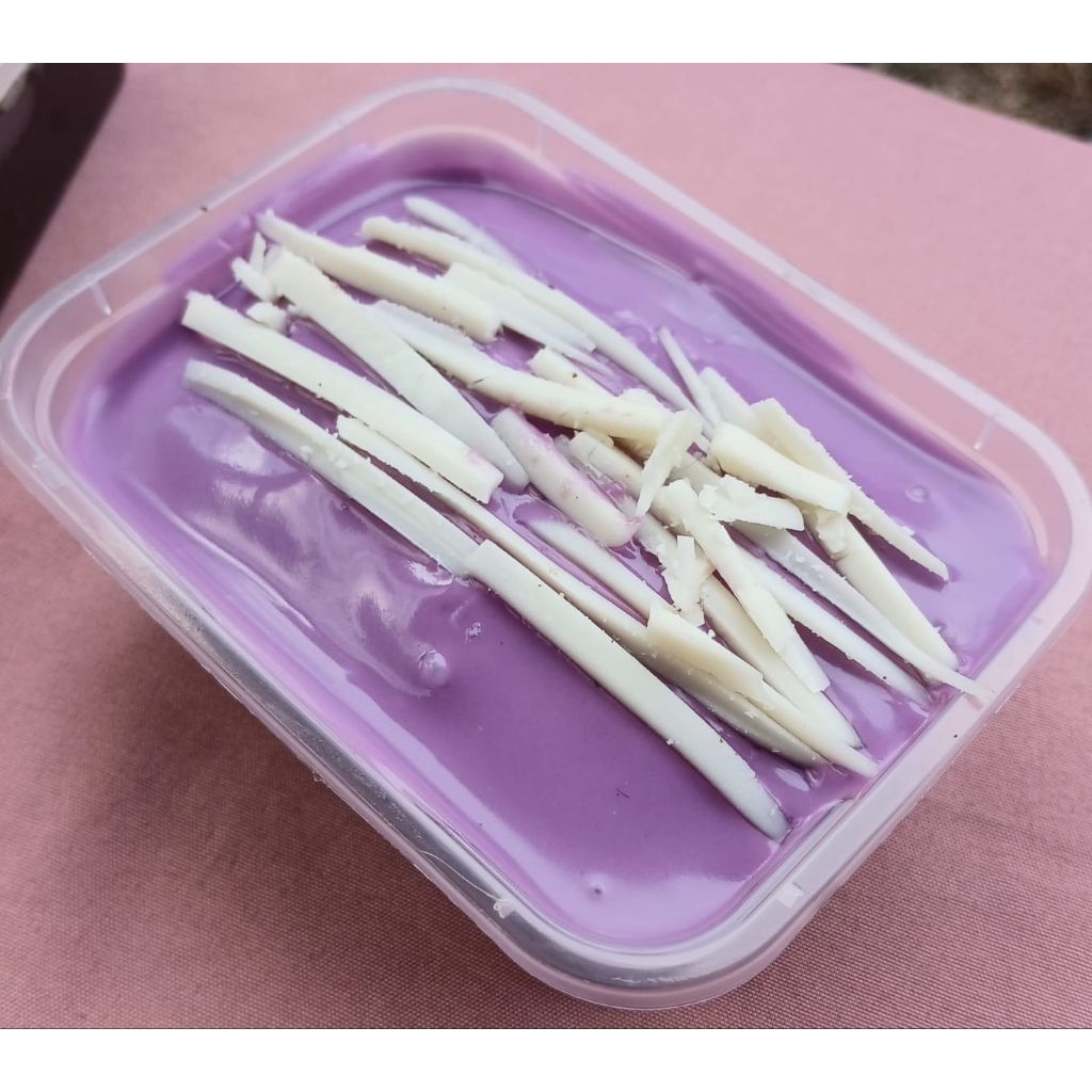 

Dessert Box Brownies Kukus Lumer Taro 200ml