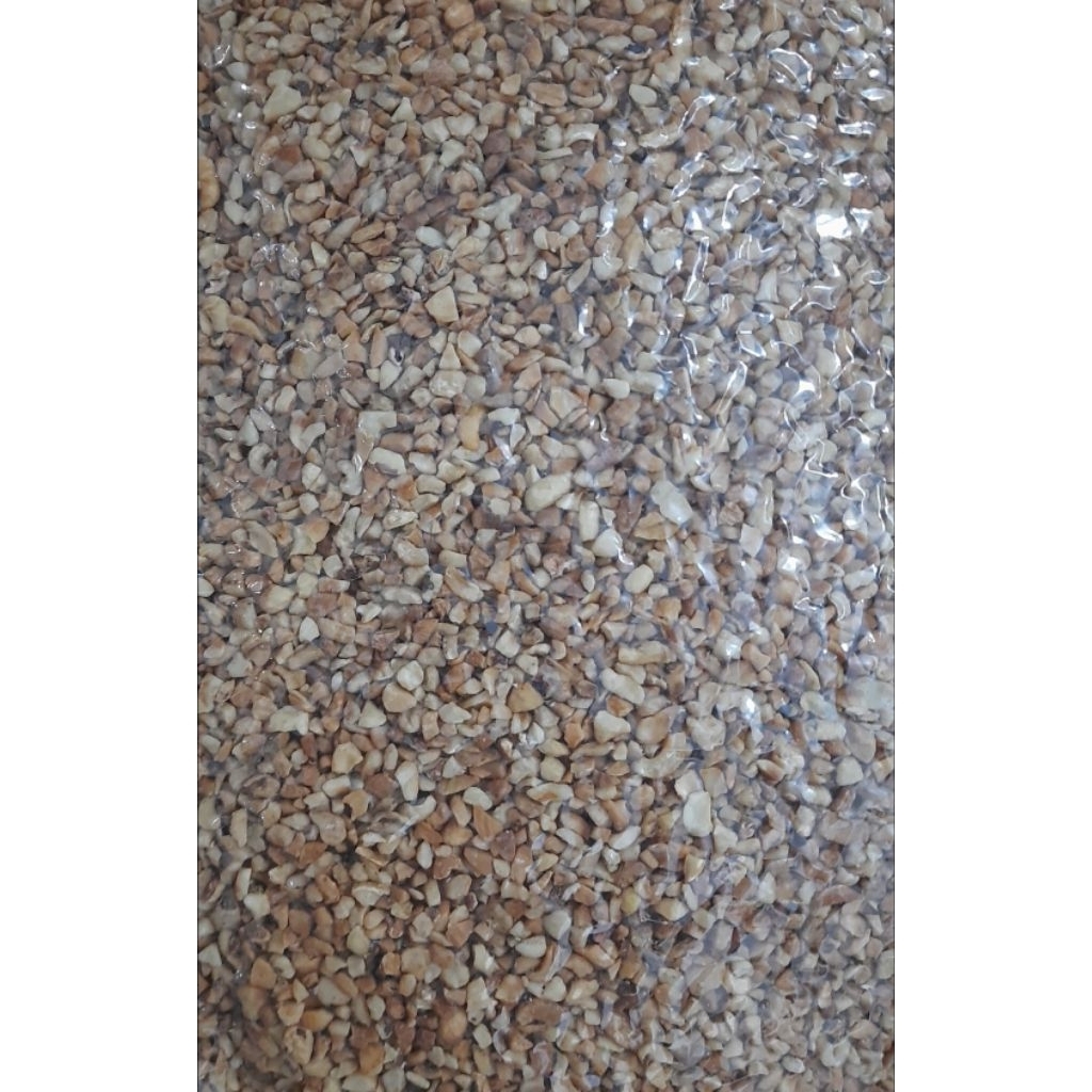 

Kacang Mede Menir / BB2 Mentah 1Kg