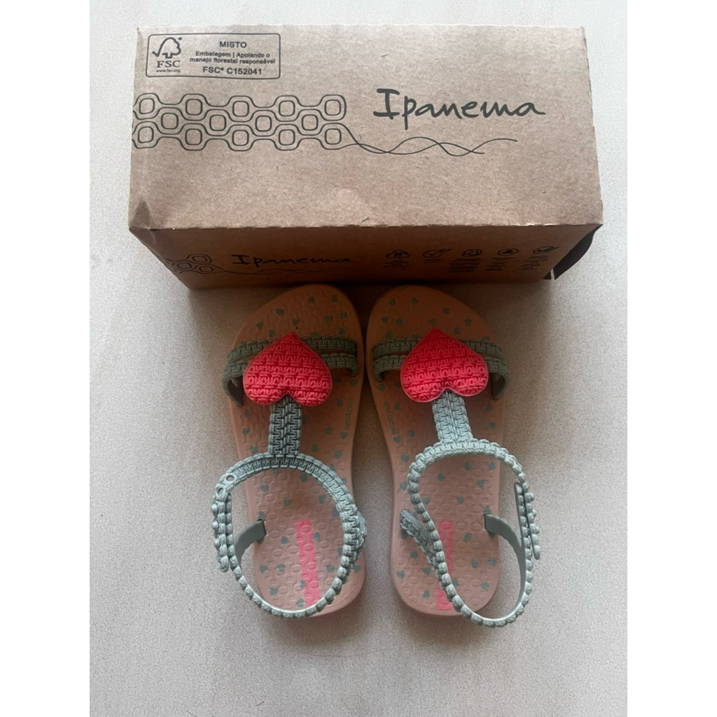 Preloved - My First Ipanema Beige/Green/Pink - size US8 - Sendal Anak Perempuan