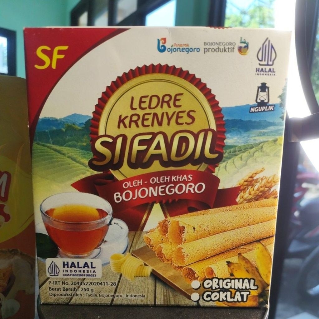 

Ledre Krenyes Si Fadil Oleh - oleh Khas Bojonegoro