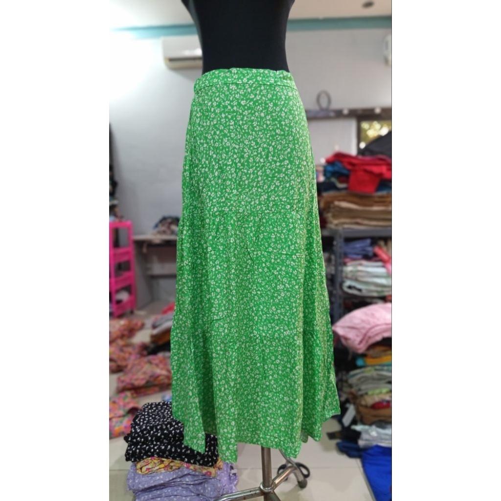 ROK/LONG SKIRT MONKI motif bunga