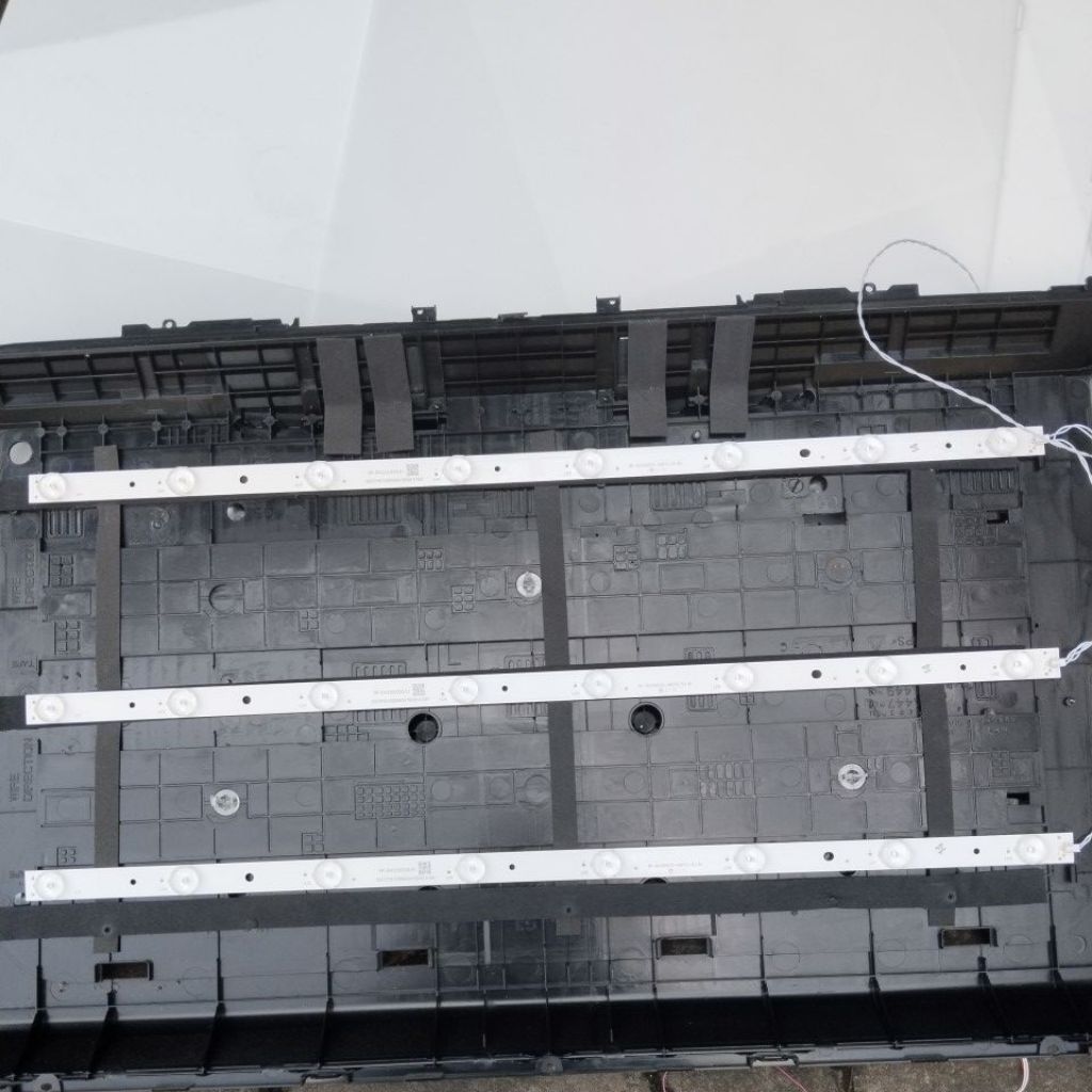 led backlight bl polytron 8 kancing 3v