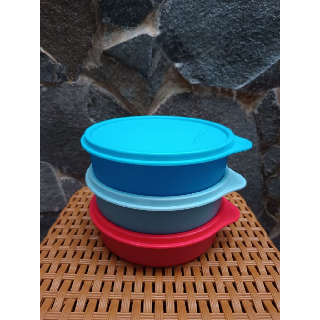 LHB Tupperware large handy bowl