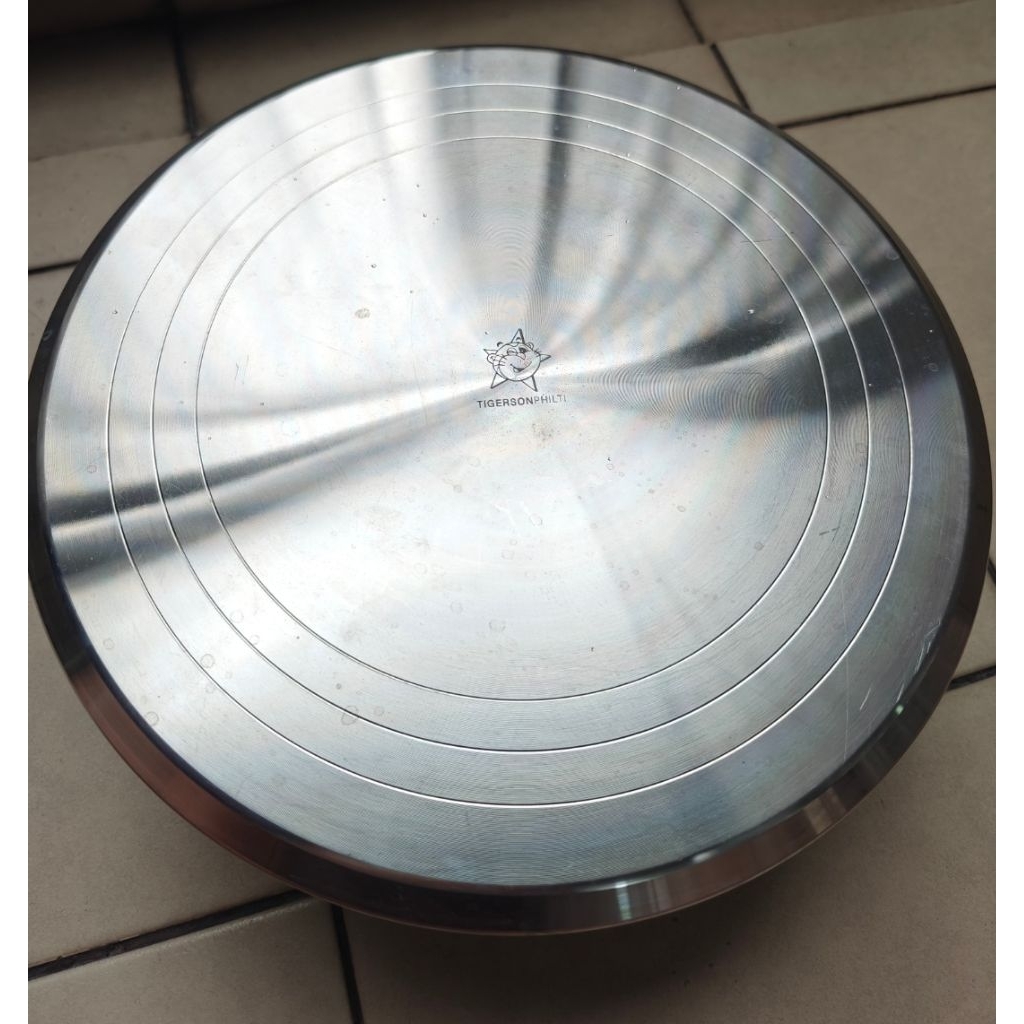 TIGERSON PHILTI - Meja Putar Aksesoris Kue Tatakan Kue Turn Table - Second/Bekas