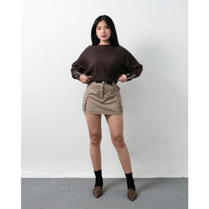 Rayleen Knit Batwing Top Wanita Pinkdose – Atasan Rajut Lengan Panjang dengan Gold Button Elegan